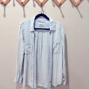 Rails star button down: size small